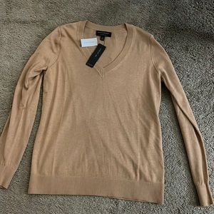 V-Neck Banana Republic sweater
